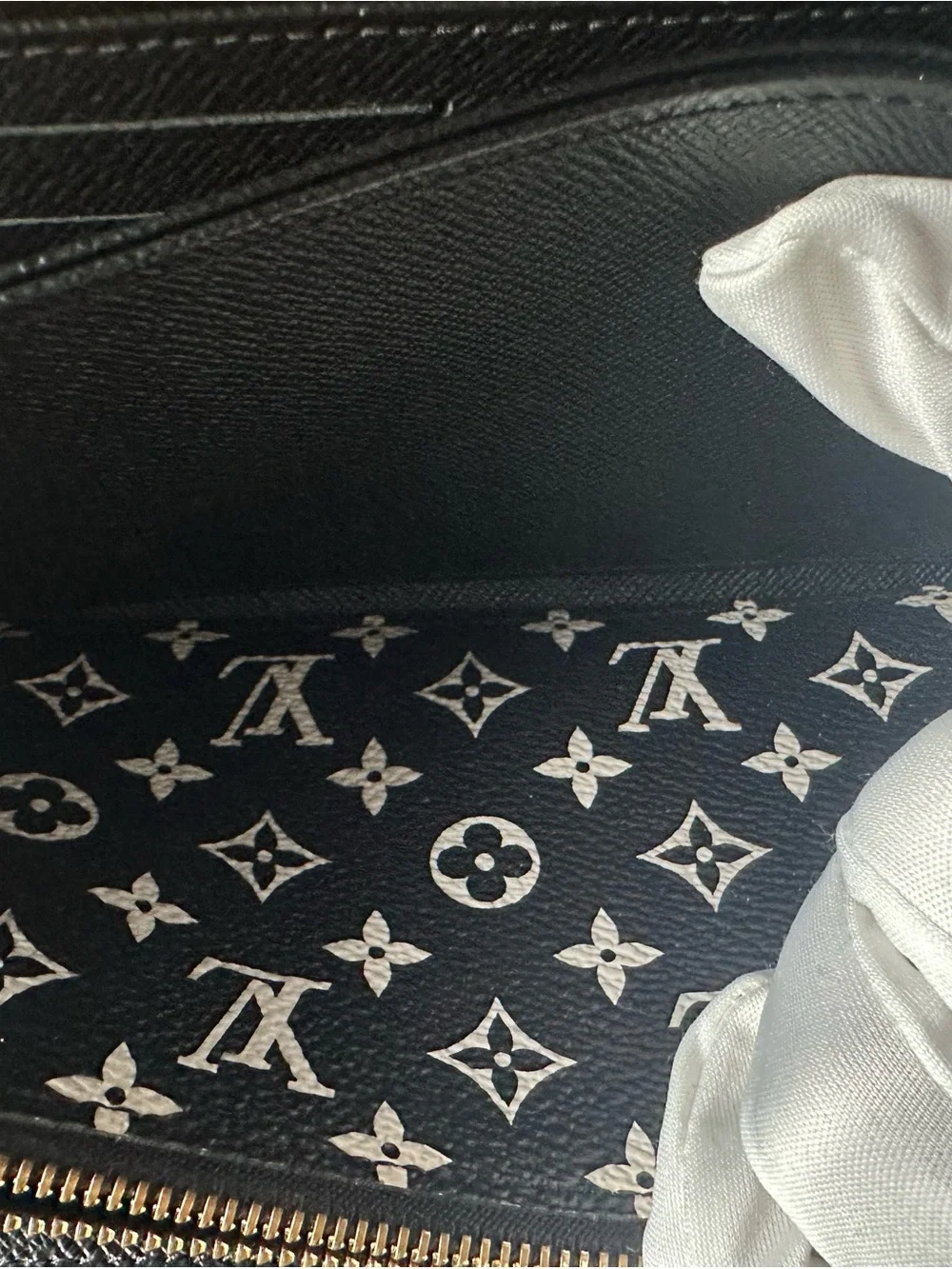 Louis Vuitton Limited Edition LV Crafty Zippy Wallet Monogram Giant Creme Rouge